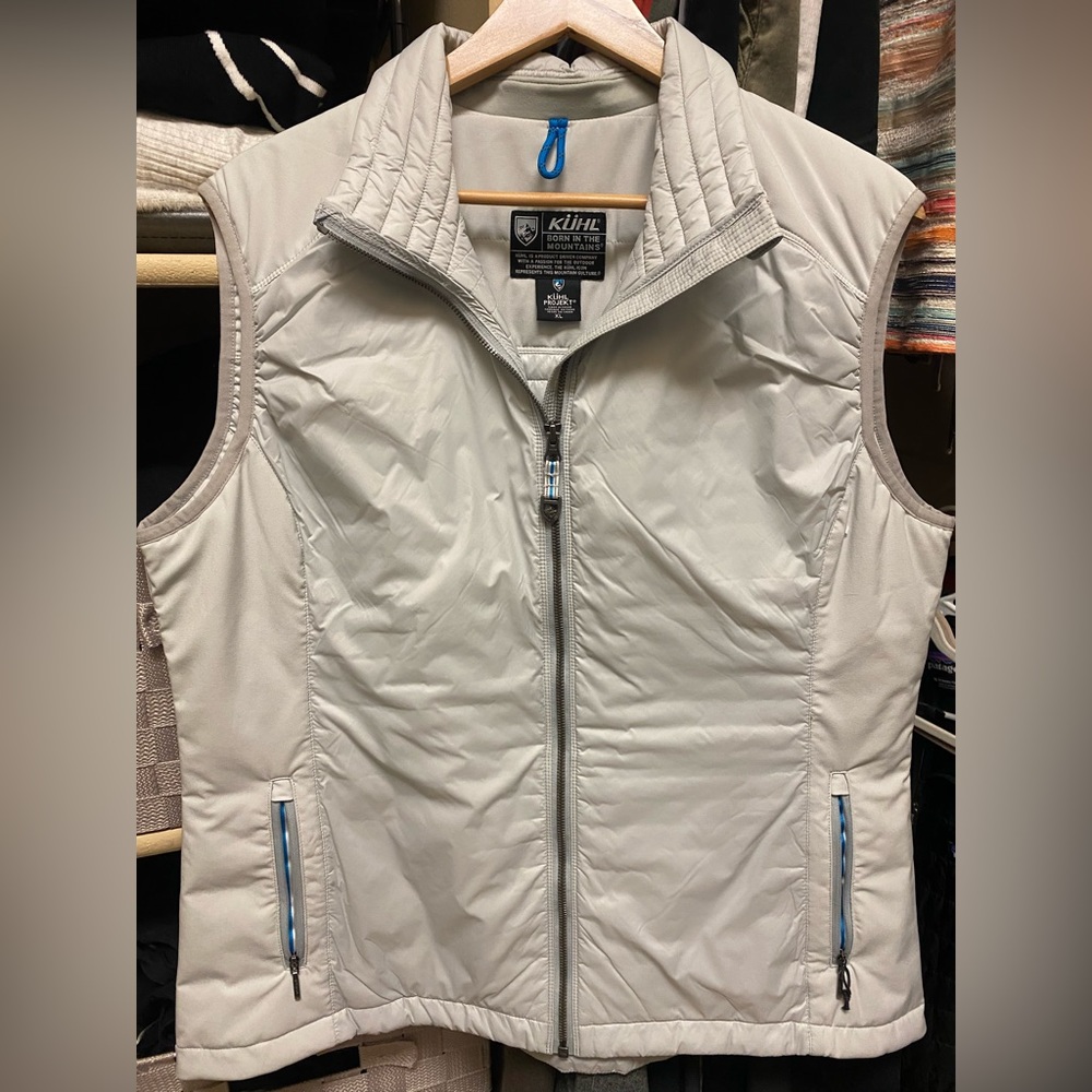 NWOT KUHL Women’s down vest